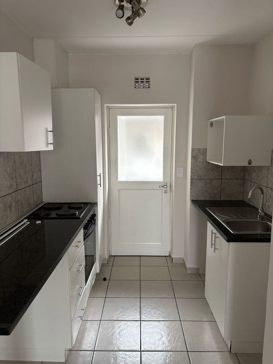 To Let 2 Bedroom Property for Rent in Glenhaven Western Cape